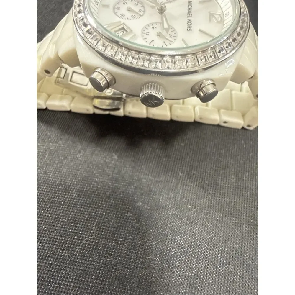 WOMENS MICHAEL KORS RUNWAY MK-5079 MOP DIAL NEW BATTERY 5.5-5.75” BAND (B29)